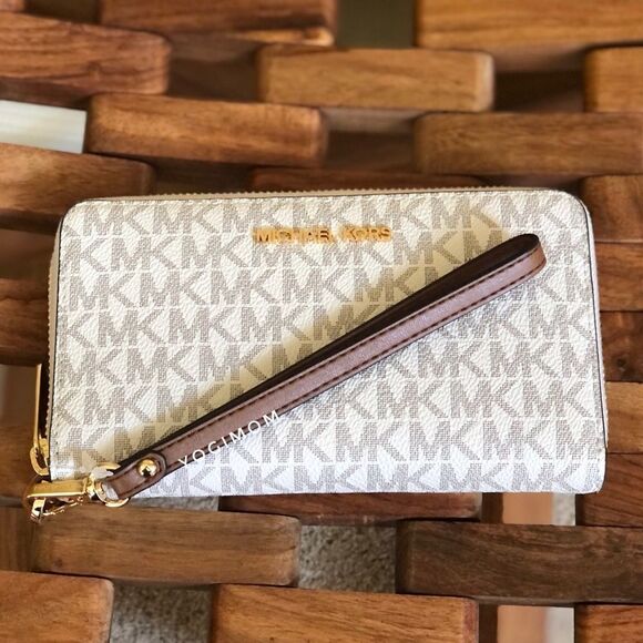 MICHAEL KORS Multifuntional cell phone wristlet wallet pocket book Vanilla Large - Picture 10 of 13